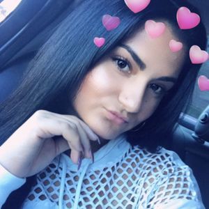 Meet your Posher, Fatima